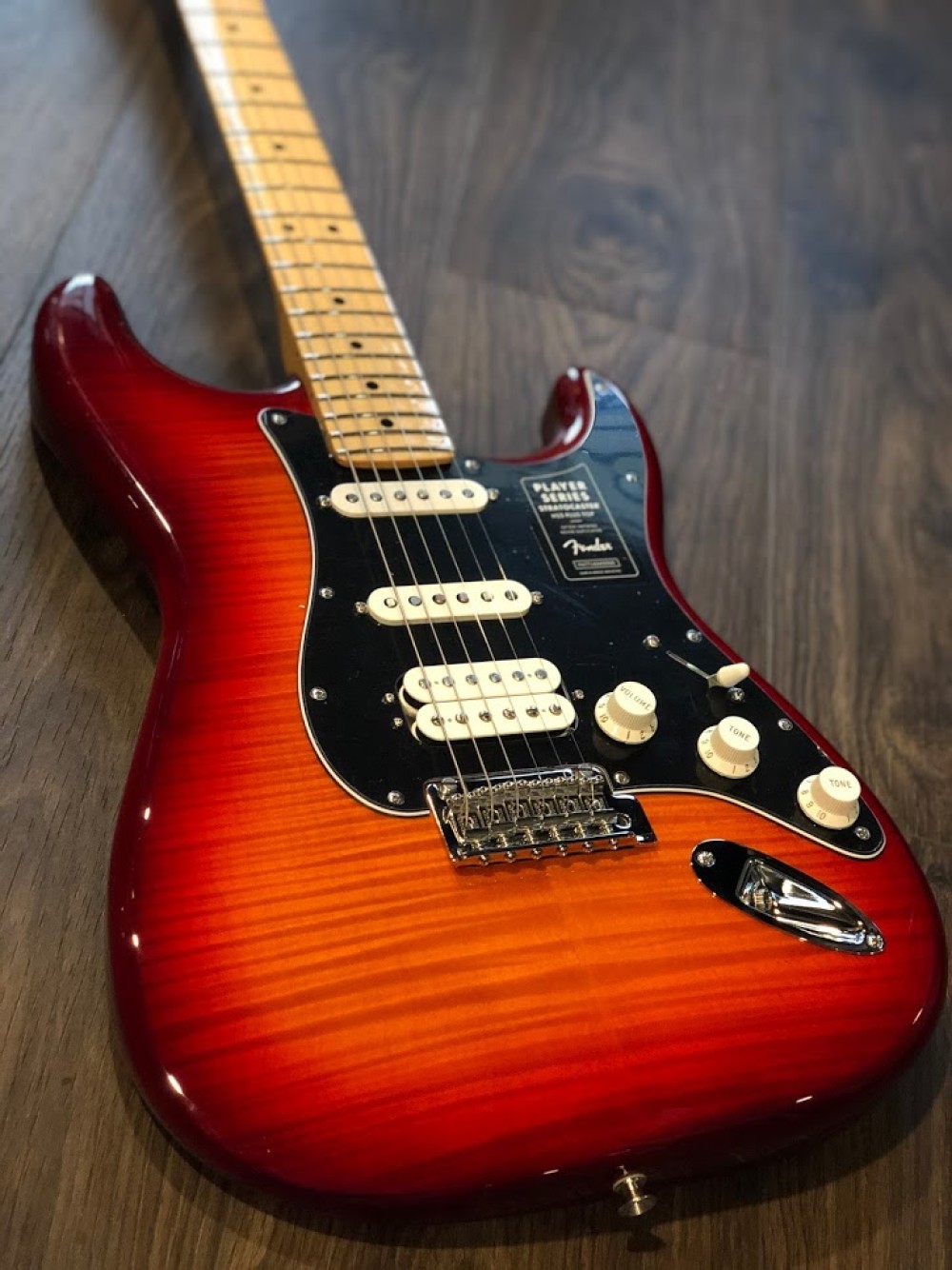 Fender Player Series Stratocaster HSS Plus Top MN - Aged Cherry Burst